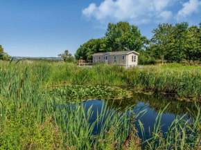 The Lodge At Newmeads Farm